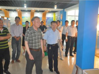 中国建筑装饰协会李秉仁会长一行考察壹号娱乐-com - NG大舞台,有梦你就来工业园